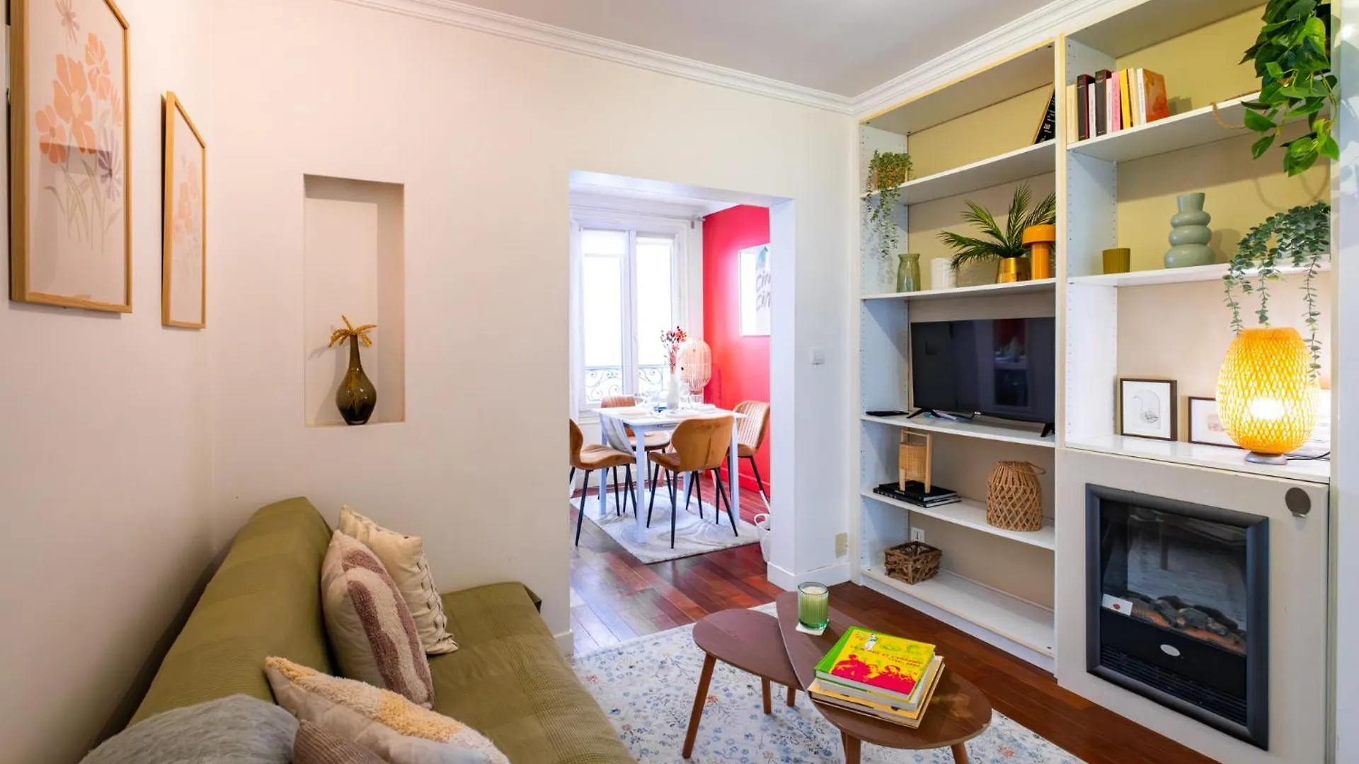 Apartment Charming In Heart Of Paris